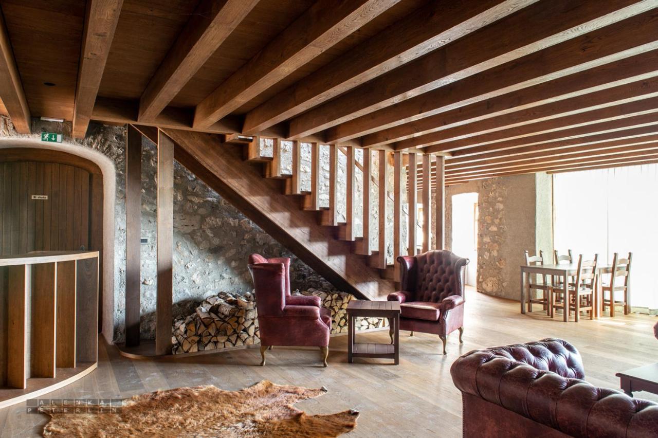 Vinica Castle Hotell Eksteriør bilde